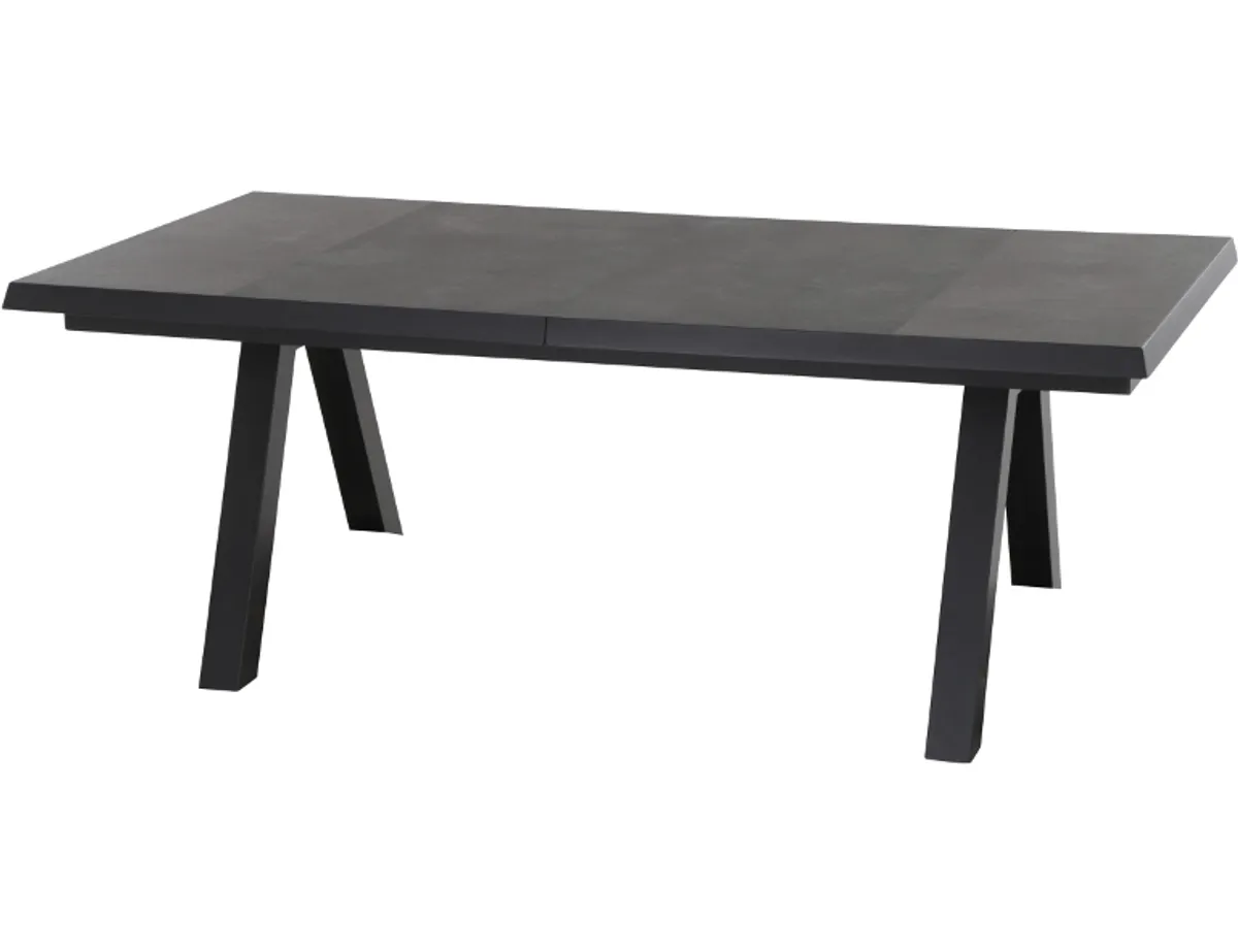 Ausziehtisch